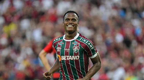 Jhon Arias, do Fluminense, durante partida contra o Flamengo no Maracanã pelo Brasileiro A 2023. Foto: Thiago Ribeiro/AGIF