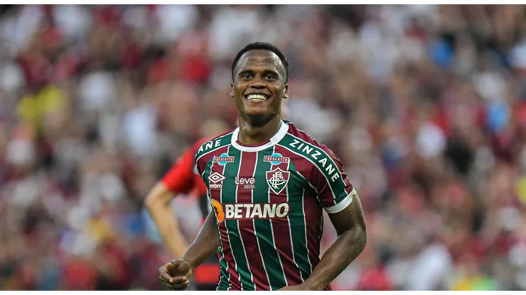 Jhon Arias, do Fluminense, durante partida contra o Flamengo no Maracanã pelo Brasileiro A 2023. Foto: Thiago Ribeiro/AGIF