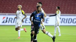 Junior Sornoza com a camisa do Del Valle - Foto: Franklin Jacome/Getty Images)