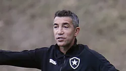Foto: Divulgação Flickr Botafogo/Vitor Silva - Bruno Lage pode demitir rivais santistas