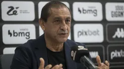 ón Díaz muda de ideia, toma atitude drástica no Vasco e choca a 777