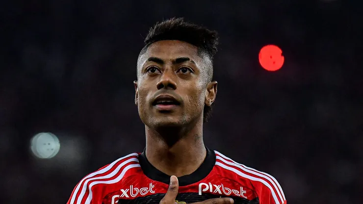 RJ - RIO DE JANEIRO - 05/07/2023 - COPA DO BRASIL 2023, FLAMENGO X ATHLETICO-PR - Bruno Henrique jogador do Flamengo comemora seu gol durante partida contra o Athletico-PR no estadio Maracana pelo campeonato Copa do Brasil 2023. Foto: Thiago Ribeiro/AGIF
