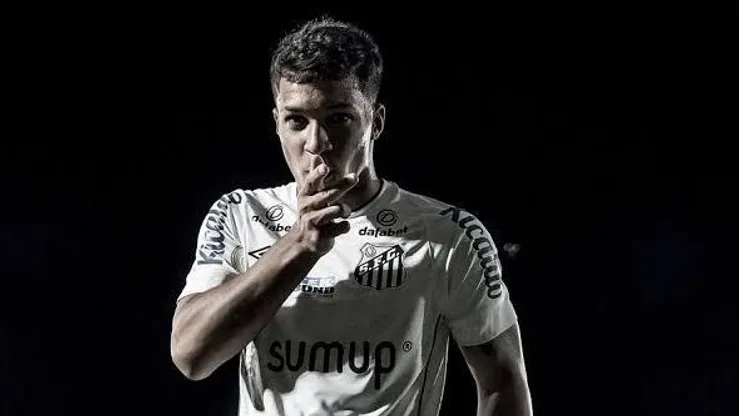 Lazio toma decisão sobre futuro de Marcos Leonardo e comunica atacante e o Santos