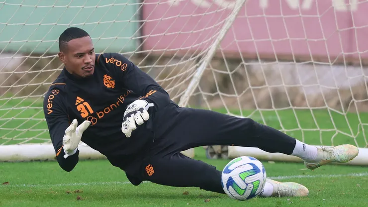 Foto: Ricardo Duarte/Internacional/Divulgação - John: goleiro vive bom momento no Colorado