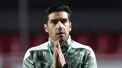 SAO PAULO, BRAZIL - AUGUST 10: Abel Ferreira coach of Palmeiras gestures during a quarter final first leg match between Sao Paulo and Palmeiras as part of Copa CONMEBOL Libertadores 2021 at Morumbi Stadium on August 10, 2021 in Sao Paulo, Brazil. (Photo by Sebastiao Moreira - Pool/Getty Images)