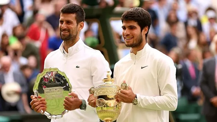 Alcaraz e Djokovic: disputa pela liderança do ranking deve seguir acirrada