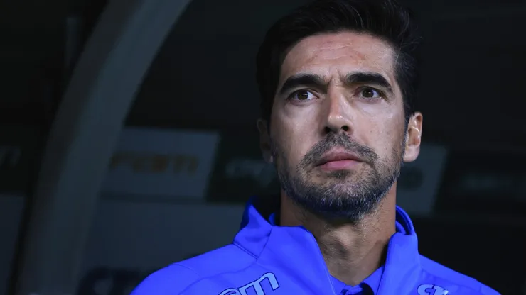 Foto: Ettore Chiereguini/AGIF - Abel Ferreira: técnico português elogiou Renato Portaluppi