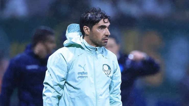 Foto: Ettore Chiereguini/AGIF - Abel Ferreira, tecnico do Palmeiras, durante partida contra o Bolivar no estadio Arena Allianz Parque pelo campeonato Libertadores 2023.