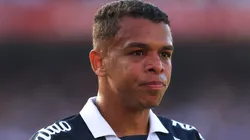 Sandry jogador do Santos durante partida contra o Sao Paulo no estadio Morumbi pelo campeonato Brasileiro A 2023. Foto: Marcello Zambrana/AGIF