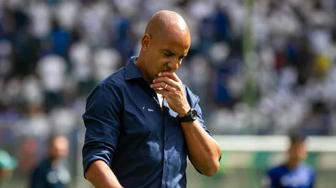 Pepa, técnico do Cruzeiro, durante partida contra o Coritiba no Independência pelo Brasileiro 2023. Foto: Fernando Moreno/AGIF