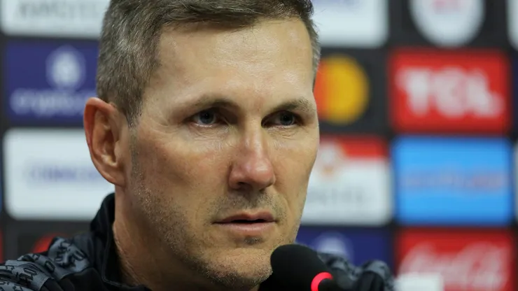 CURITIBA, BRAZIL - JUNE 06: Paulo Turra head coach of Athletico Paranaense speaks during a press conference after the Copa CONMEBOL Libertadores 2023 group G match between Athletico Paranaense and Libertad at Arena da Baixada on June 6, 2023 in Curitiba, Brazil. (Photo by Heuler Andrey/Getty Images)