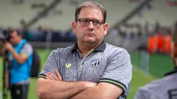 Foto: Lucas Emanuel/AGIF - Guto Ferreira, tecnico do Ceara, durante partida contra o Botafogo-SP no estadio Arena Castelao pelo campeonato Brasileiro B 2023.