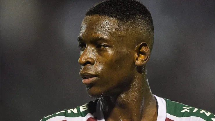 Luiz Henrique jogador do Fluminense durante partida contra o Athletico-PR no estadio Raulino de Oliveira pelo campeonato Brasileiro A 2022. Foto: Thiago Ribeiro/AGIF