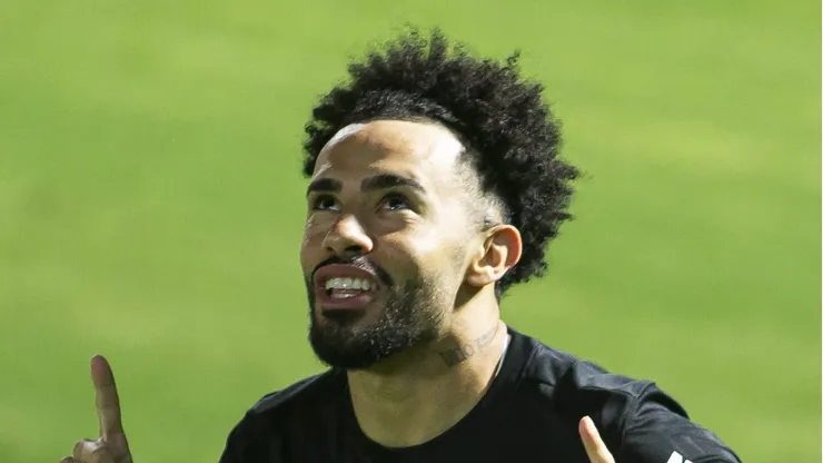 Claudinho nos tempos de Bragantino