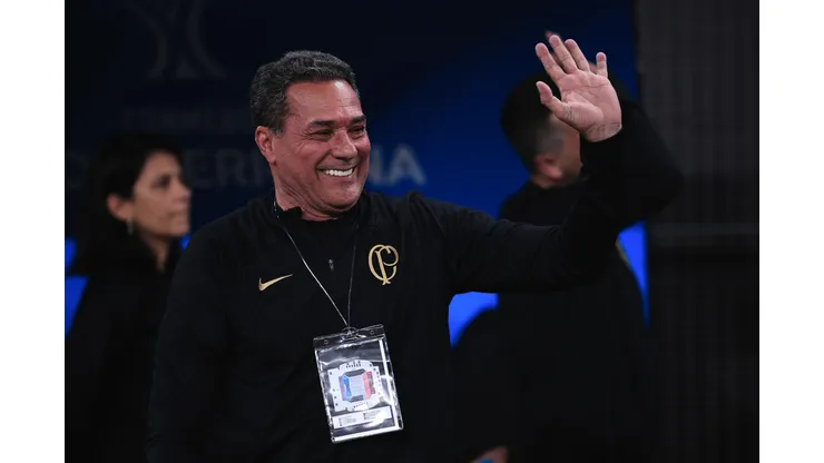 Foto: Ettore Chiereguini/AGIF- Vanderlei Luxemburgo confia em medalhão