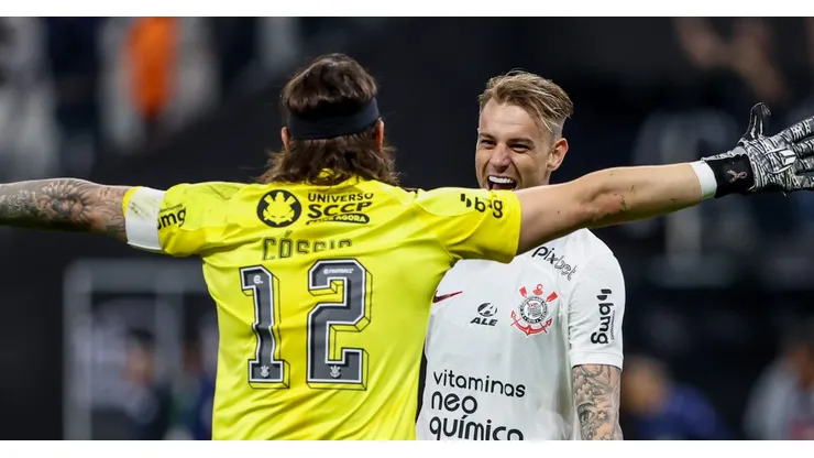 Foto: Marcello Zambrana/AGIF - Cássio e Róger Guedes serão titulares