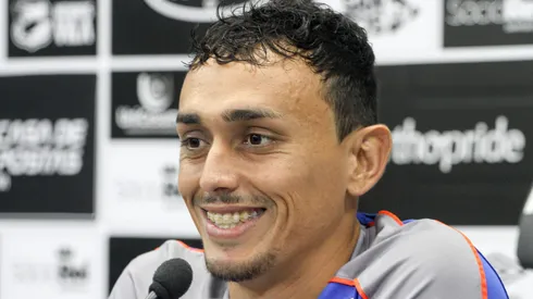 Foto: Fernanda Luz/AGIF - Santos deseja ter o retorno de Diego Pituca