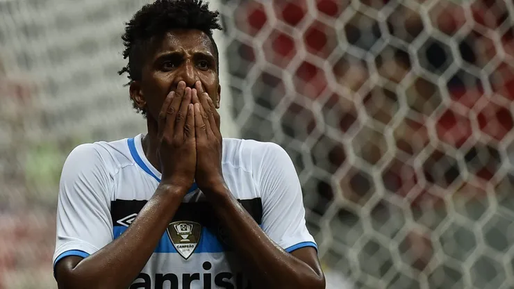 Foto: Andre Borges/AGIF - Cortez passou por apuros no interior de SP e vai defender novo clube na Série B
