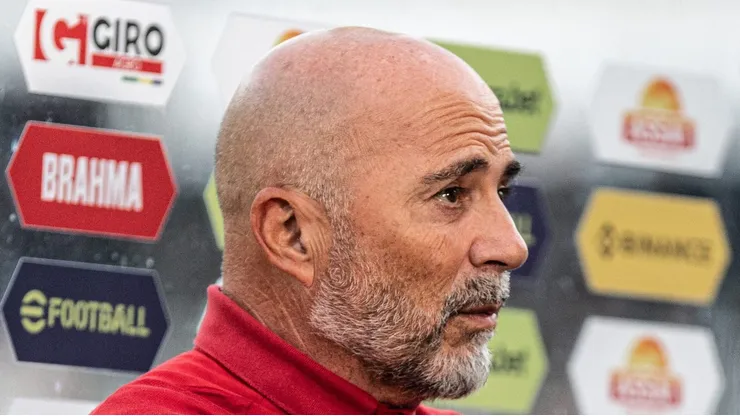 SP - SANTOS - 25/06/2023 - BRASILEIRO A 2023, SANTOS X FLAMENGO - Jorge Sampaoli tecnico do Flamengo durante partida contra o Santos no estadio Vila Belmiro pelo campeonato BRASILEIRO A 2023. Foto: Abner Dourado/AGIF