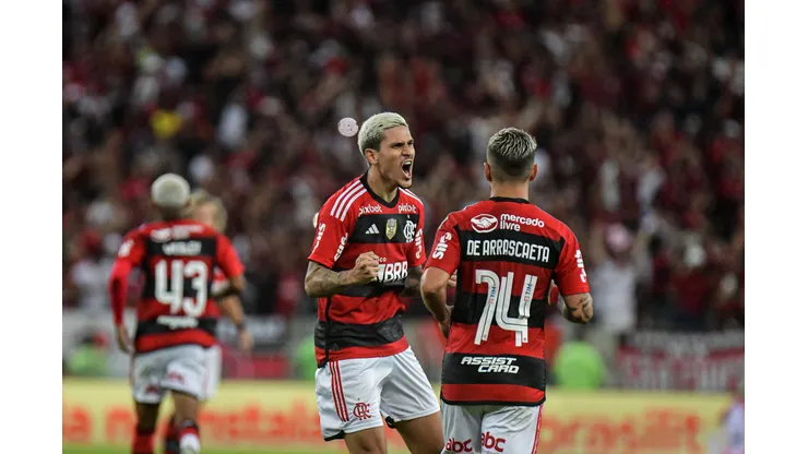 RJ - RIO DE JANEIRO - 05/07/2023 - COPA DO BRASIL 2023, FLAMENGO X ATHLETICO-PR - Pedro jogador do Flamengo comemora seu gol durante partida contra o Athletico-PR no estadio Maracana pelo campeonato Copa do Brasil 2023. Foto: Thiago Ribeiro/AGIF