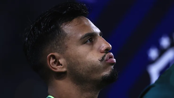 SP - SAO PAULO - 10/05/2023 - BRASILEIRO A 2023, PALMEIRAS X GREMIO - Gabriel Menino jogador do Palmeiras durante partida contra o Gremio no estadio Arena Allianz Parque pelo campeonato BRASILEIRO A 2023. Foto: Ettore Chiereguini/AGIF