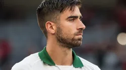 Foto: Robson Mafra/AGIF - Rodrigo Pinho foi titular na vitória sobre o América-MG