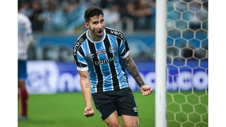 Villasanti marcou o gol do Grêmio na Copa do Brasil - Foto: Maxi Franzoi/AGIF