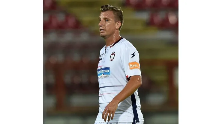 PERUGIA, ITALY - JUNE 26: Maximiliano Lopez of FC Crotone looks on during the serie B match between AC Perugia and FC Crotone on June 26, 2020 in Perugia, Italy. (Photo by Giuseppe Bellini/Getty Images for Lega Serie B)