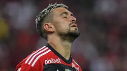 RJ - RIO DE JANEIRO - 05/07/2023 - COPA DO BRASIL 2023, FLAMENGO X ATHLETICO-PR - De Arrascaeta jogador do Flamengo durante partida contra o Athletico-PR no estadio Maracana pelo campeonato Copa do Brasil 2023. Foto: Thiago Ribeiro/AGIF