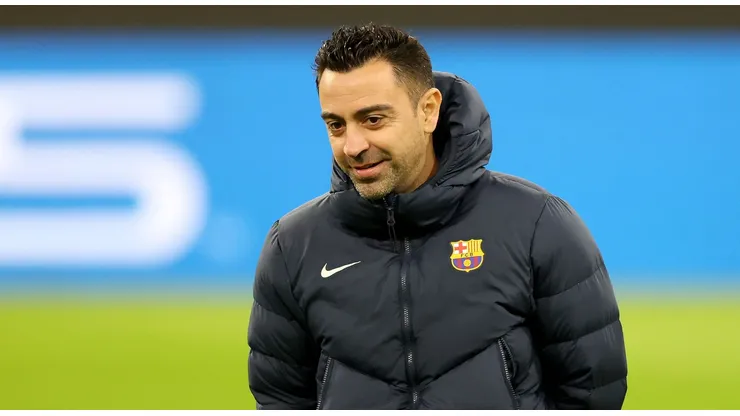 Xavi Hernández, técnico do FC Barcelona, durante treinamento na Allianz Arena em Munique, Alemanha Foto: Alexander Hassenstein/Getty Images