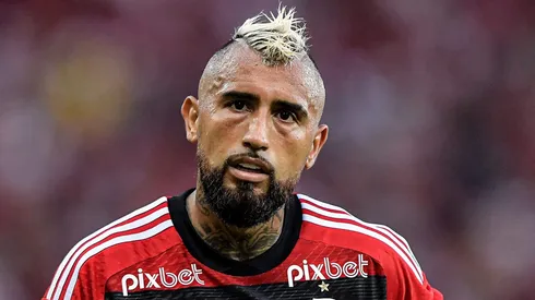 Thiago Ribeiro/AGIF - CAP não para em Vidal.