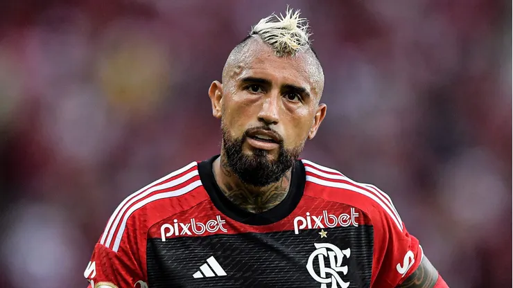 RJ - RIO DE JANEIRO - 30/04/2023 - BRASILEIRO A 2023, FLAMENGO X BOTAFOGO - Vidal jogador do Flamengo durante partida contra o Botafogo no estadio Maracana pelo campeonato BRASILEIRO A 2023. Foto: Thiago Ribeiro/AGIF