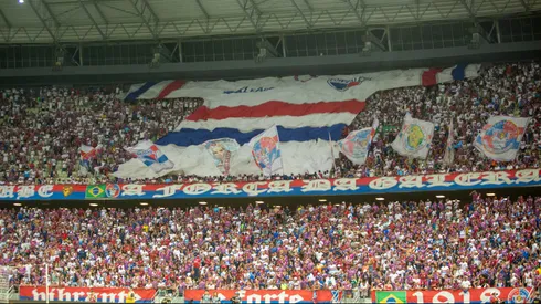 Torcida do Fortaleza durante partida contra Athletico-PR no Castelão pelo Brasileirão 2023. Foto: Lucas Emanuel/AGIF
