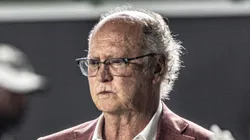 sp - santos - 08/02/2023 - paulista 2023, santos x sÃo bento - paulo roberto falcão, coordenador de futebol do santos durante partida contra o são bento no estádio vila belmiro pelo campeonato paulista 2023. foto: abner dourado