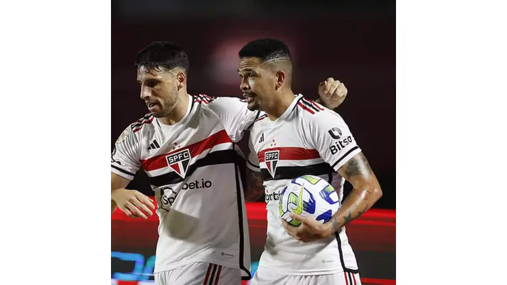 Calleri e Luciano no São Paulo - foto: Rubens Chiri/saopaulofc.net