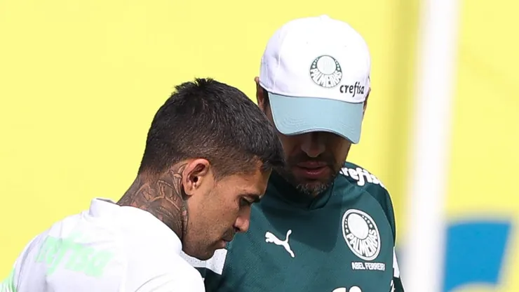 Foto: Divulgação Flickr Palmeiras/Cesar Greco - Dudu conversa com Abel Ferreira