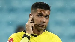 RS - Porto Alegre - 09/08/2022 - BRASILEIRO B 2022, GREMIO X OPERARIO - O arbitro Bruno Arleu de Araujo durante partida entre Gremio e Operario no estadio Arena do Gremio pelo campeonato Brasileiro B 2022. Foto: Pedro H. Tesch/AGIF