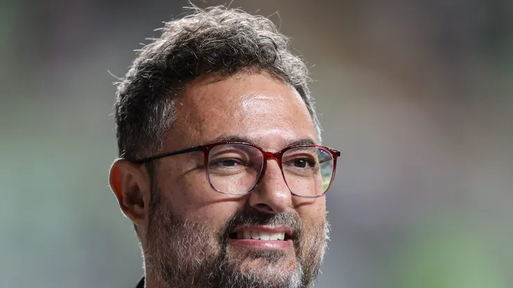 MG - BELO HORIZONTE - 29/04/2023 - BRASILEIRO A 2023, ATLETICO-MG X ATHLETICO-PR - Alexandre Mattos diretor de futebol do Athletico-PR durante partida contra o Atletico-MG no estadio Independencia pelo campeonato BRASILEIRO A 2023. Foto: Gilson Junio/AGIF