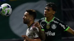 Foto: Rperodução - Lance polêmico entre R. Ríos e Éverton Ribeiro.