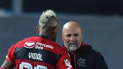 Photo by Marcelo Endelli/Getty Images - Sampaoli já treinou Vidal antes
