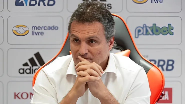 Dirigente do Flamengo 'acusa' Palmeiras de fazer pressão no juiz para vencer