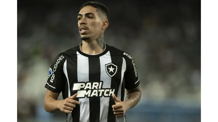 Foto: Jorge Rodrigues/AGIF- Hugo jogador do Botafogo