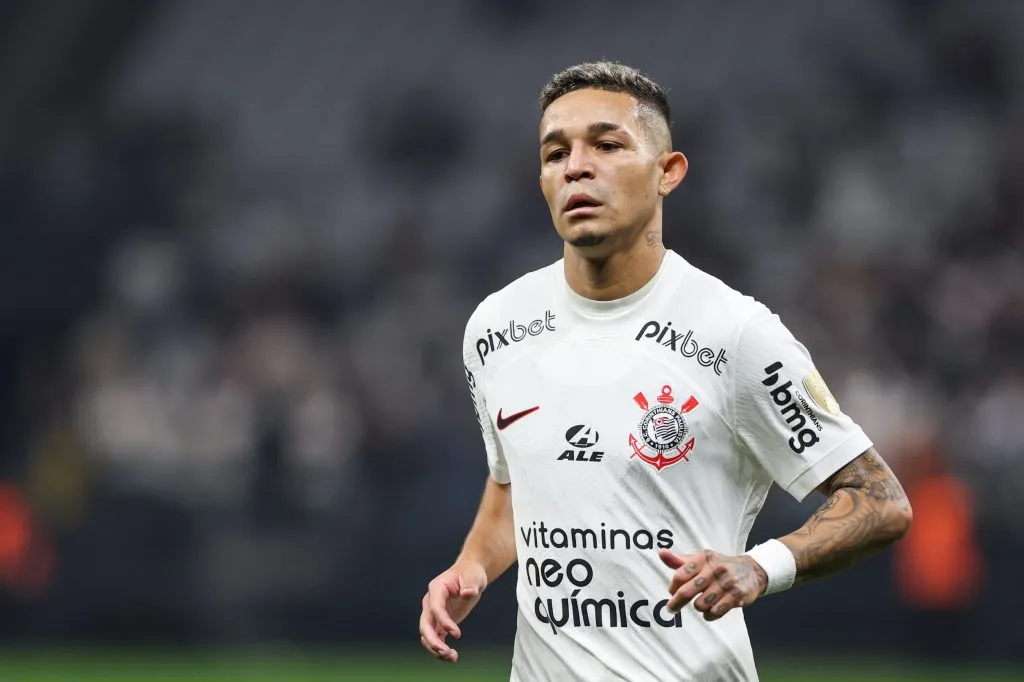 Adson jogador do Corinthians