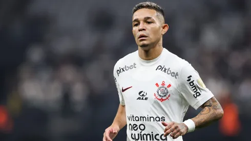 Adson foi revelado pelo Timão. Foto: Marcello Zambrana/AGIF