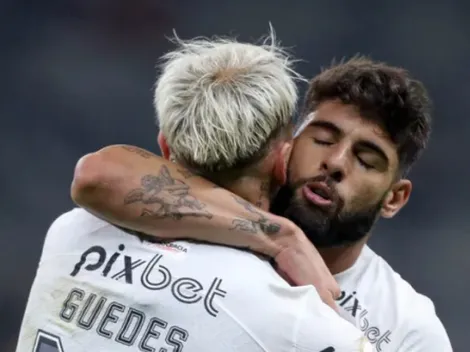 Róger e Yuri tem relação vazada no Corinthians