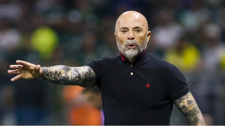 SAO PAULO, BRAZIL - JULY 08: Jorge Sampaoli head coach of Flamengo reacts during a match between Palmeiras and Flamengo as part of Brasileirao 2023 at Allianz Parque on July 08, 2023 in Sao Paulo, Brazil. (Photo by Miguel Schincariol/Getty Images)