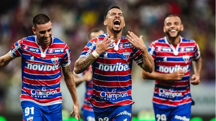 Foto: Reprodução Fortaleza/ Thiago Gadelha - O meia Pikachu salva o Leão com gol aos 38 minutos do segundo tempo