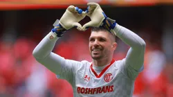 TOLUCA, MEXICO - APRIL 23: Tiago Volpi of Toluca celebrates after scoring by penalty the team's first goal during the 16th round match between Toluca and FC Juarez as part of the Torneo Clausura 2023 Liga MX at Nemesio Diez Stadium on April 23, 2023 in Toluca, Mexico. (Photo by Hector Vivas/Getty Images)