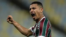 Foto: Thiago Ribeiro/AGIF - Andre, jogador do Fluminense, durante partida contra o Vasco no estadio Maracana pelo campeonato BRASILEIRO A 2023.