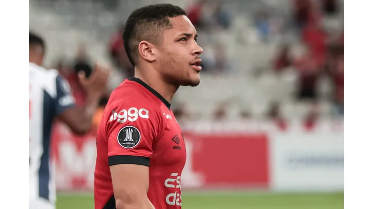 Robson Mafra/AGIF - Jogador da base do Timão é comparado ao craque do Athletico